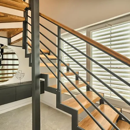 Aniva - 50 M From The Sea *