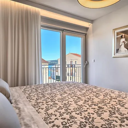 Aniva - 50 M From The Sea *