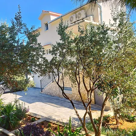 Apartament Aniva - 50 M From The Sea *